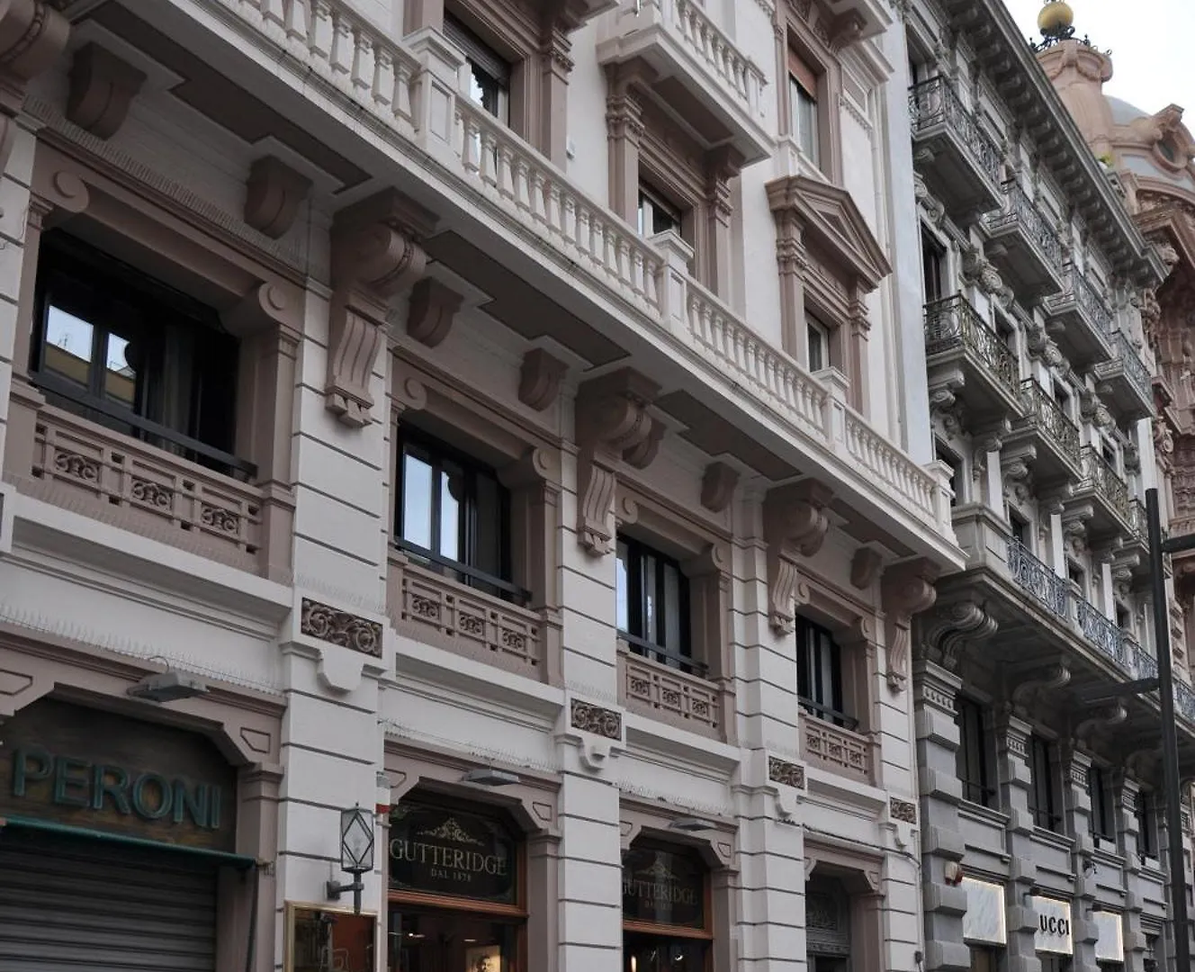 Apartment Ferienwohnung In Primo Piano Bari Italien