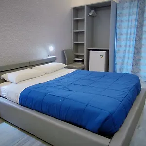 2* Pensiune Nitto House